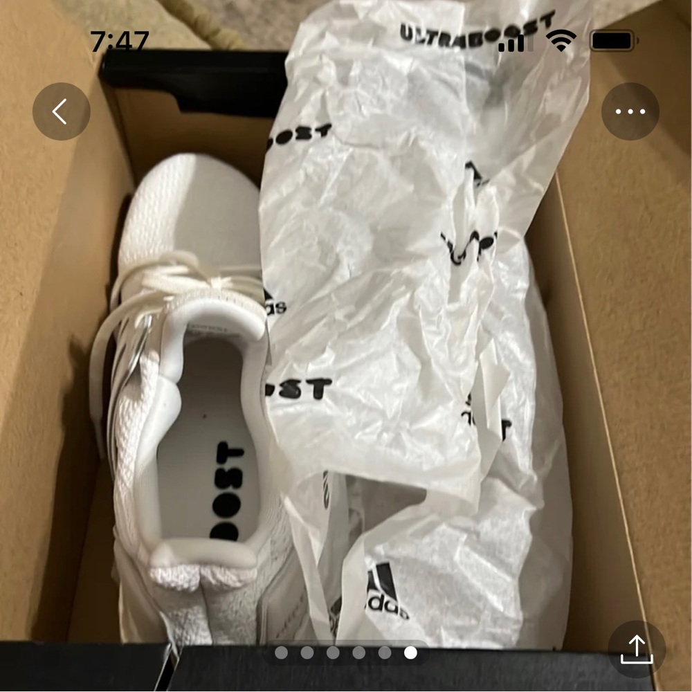 Adidas Ultraboost DNA Triple White - Picture 6 of 6
